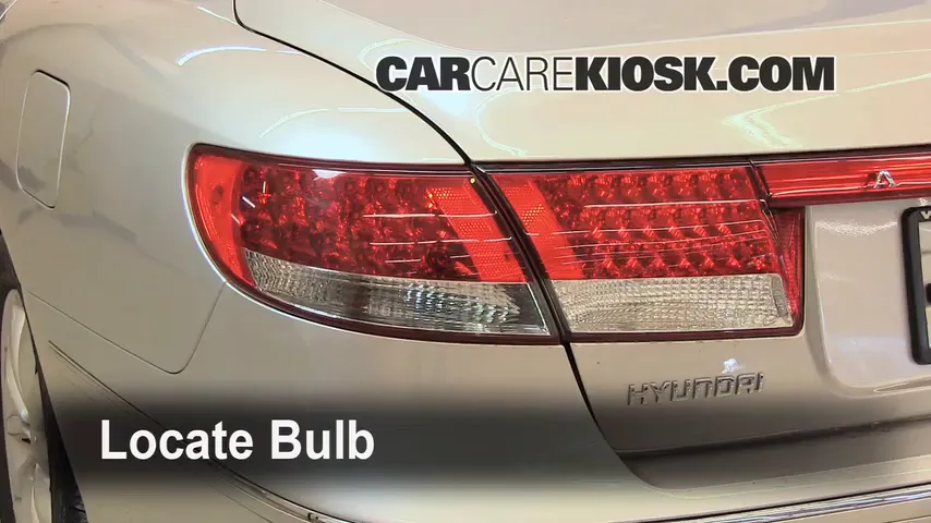 2007 Hyundai Azera SE 3.8L V6 Lights Tail Light (replace bulb)